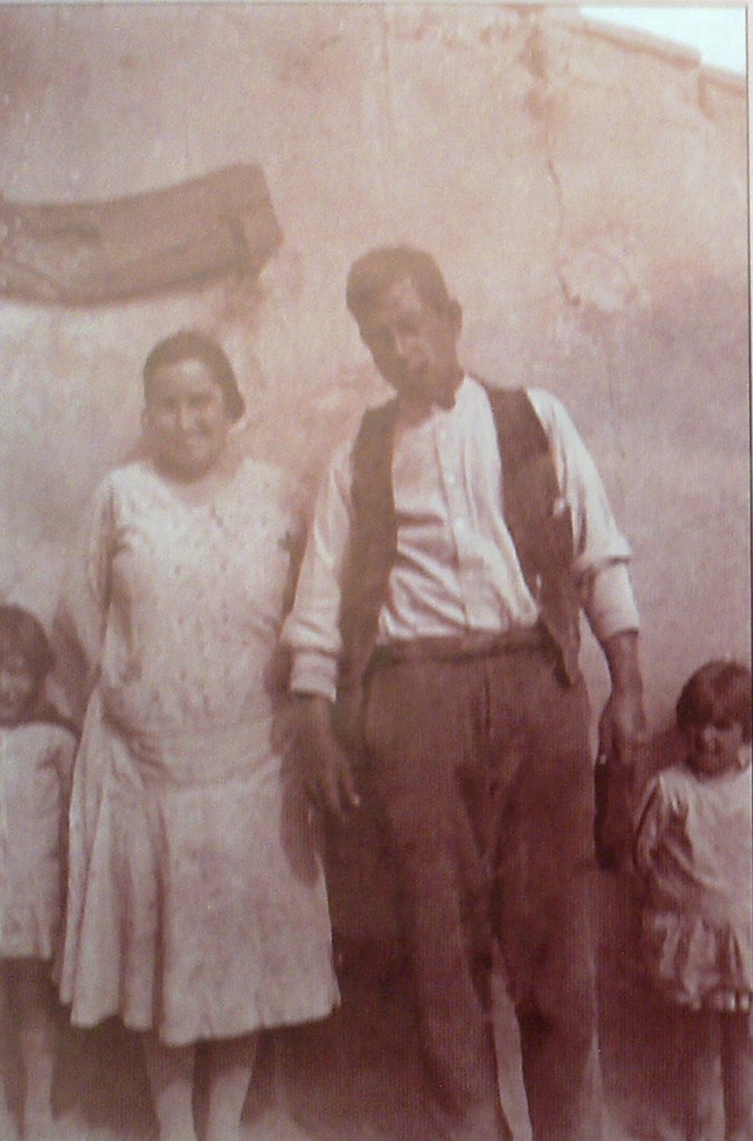 Oleriano y Esperanza. Caprala, año 1939