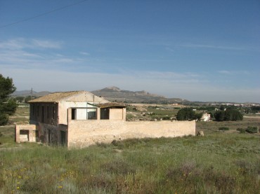 Las Casas del Chorrillo, en la encrucijada de tres términos.