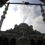 En 2007 hubo 2944 mezquitas activas en Estambul