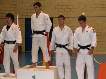 Aitor Pérez disputó también el combate que decidió la plaza para la final del campeonato de España sub 23 contra el judoka valenciano Dámaso Moreno