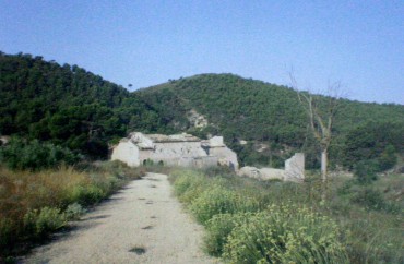 Barranc Fort y la casa de La Administración en Catí