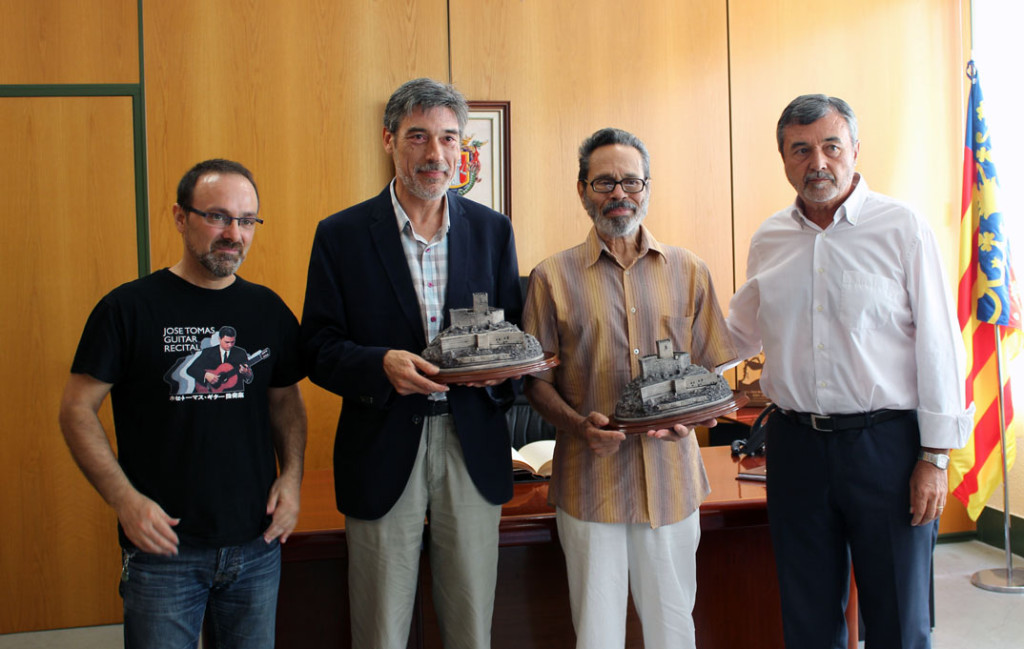 El director del festival, Pepe Paya, Carles Trepat, Leo Brower y el alcalde de la localidad, Pascual Díaz.