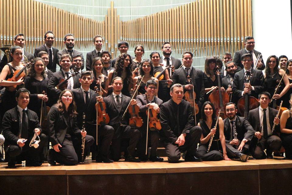 La orquesta juvenil ESMDM.